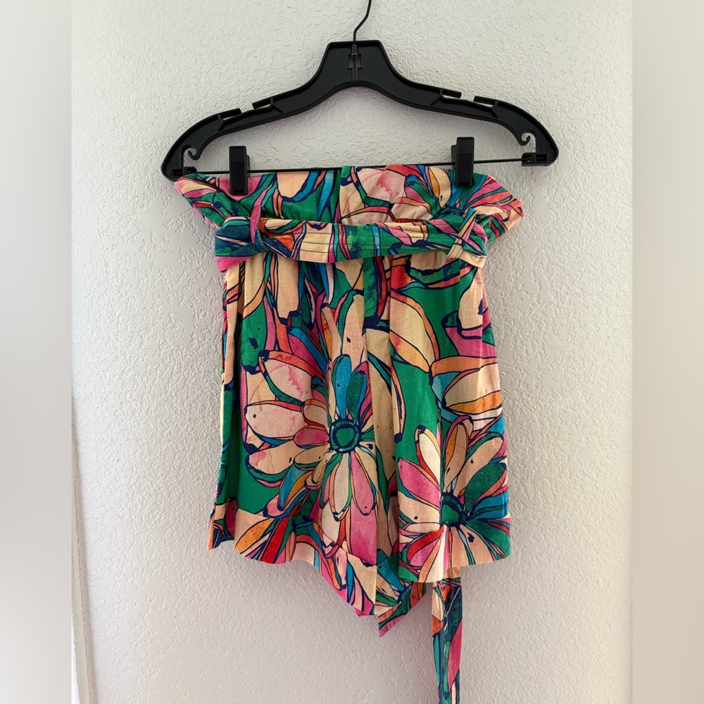 Farm Rio shorts size XS - Picture 2 of 3